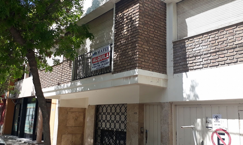 Dpto en calle San Martín al 800